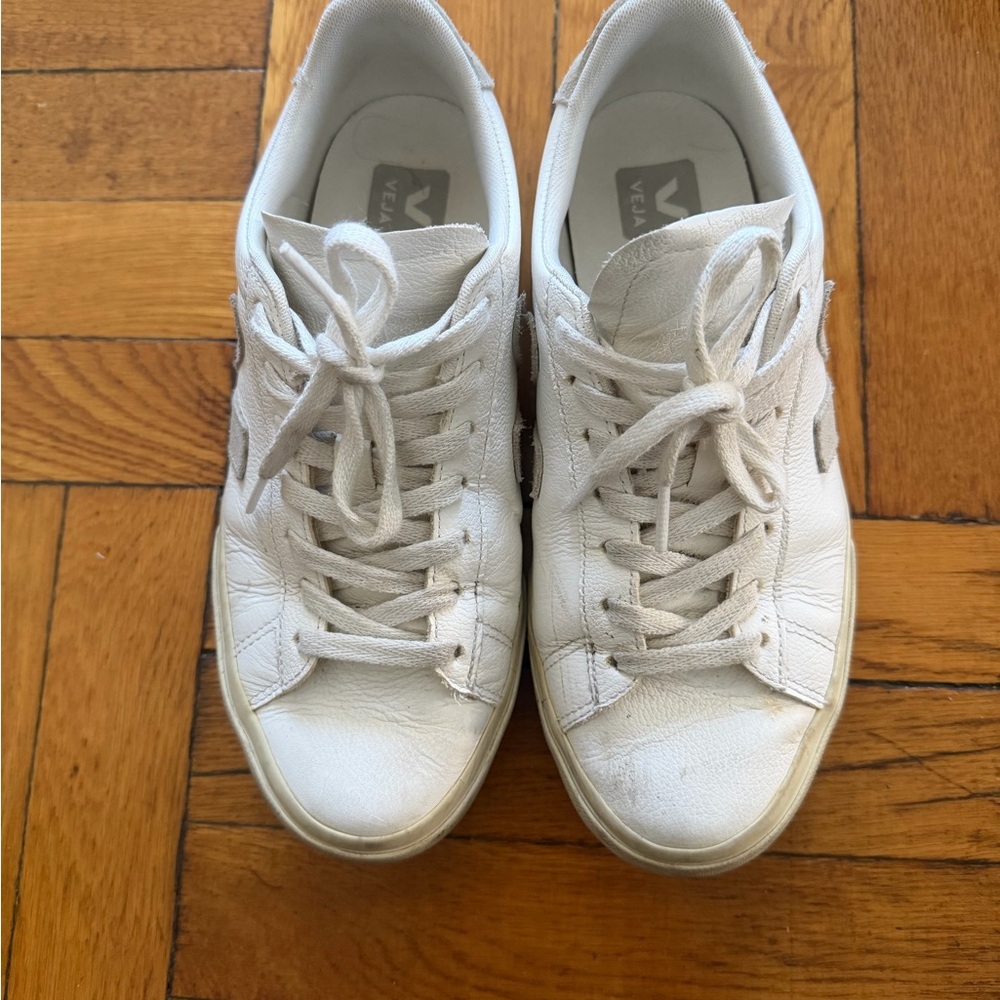 Veja Classic White Lace-Up Sneakers Size EU 39